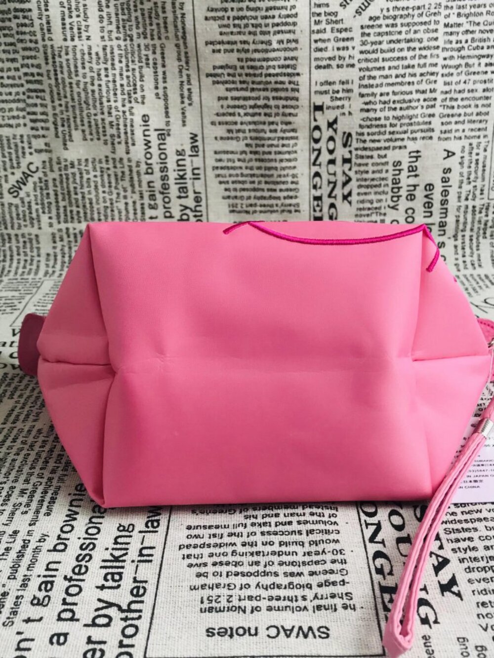 Hello Kitty MAKEUP BAG - Picture 6 of 7